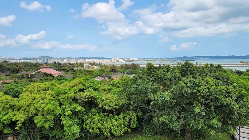 Panoramic view of Kitanakagusuku and the sea from the sports park